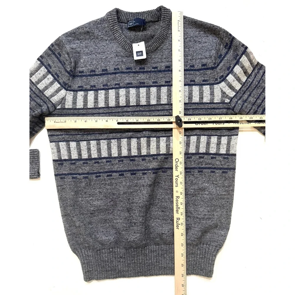 GAP Sweater Mens Small Gray Blue Fair Isle Stripe‎ Crewneck Knit Pullover NWT